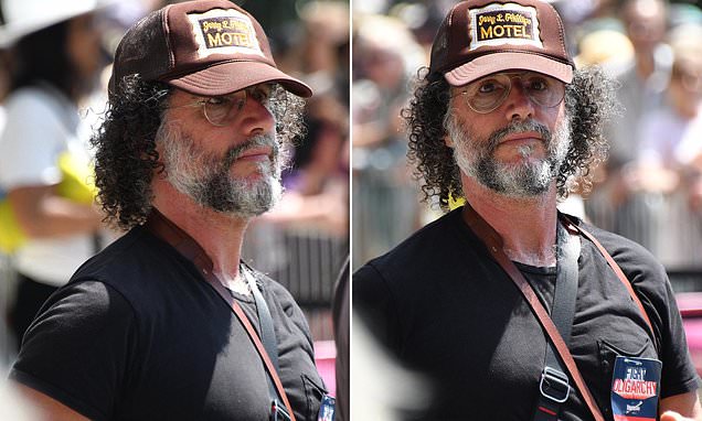 80s Hollywood child star unrecognizable in rare sighting in his new career... can you