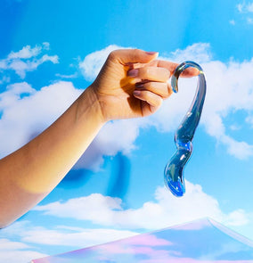 Hand holding Stellar